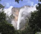 Οι καταρράκτες Έιντζελ είναι το άλμα του νερού πιο ψηλά του κόσμου, με ύψος 979 μ, που βρίσκεται στο πάρκο εθνικής Canaima, για το κράτος Μπολιβάρ, Βενεζουέλα